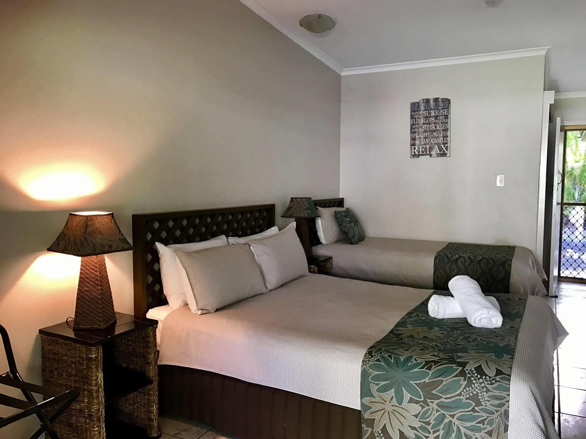 Bramston Beach Motel Εξωτερικό φωτογραφία