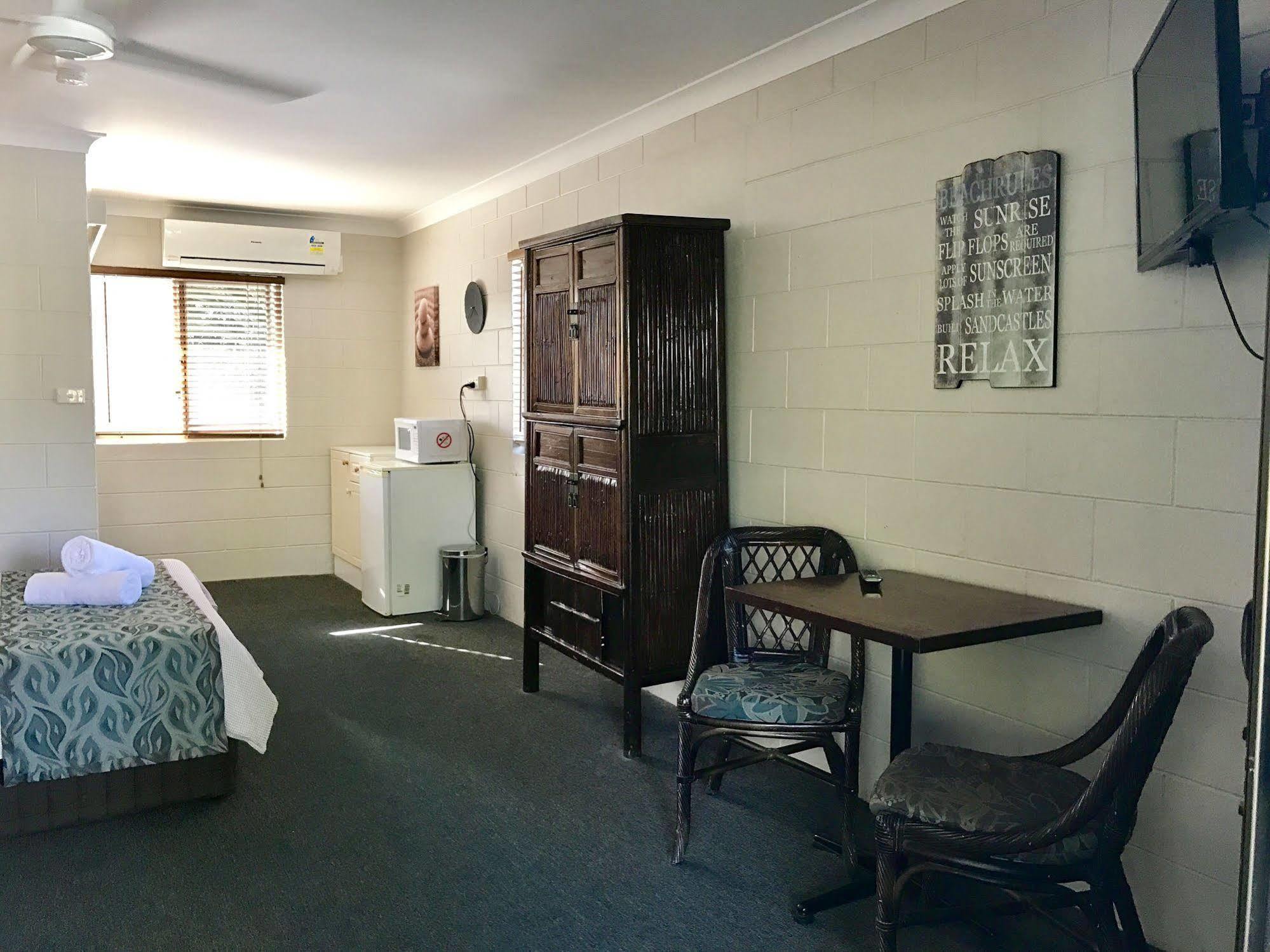 Bramston Beach Motel Εξωτερικό φωτογραφία