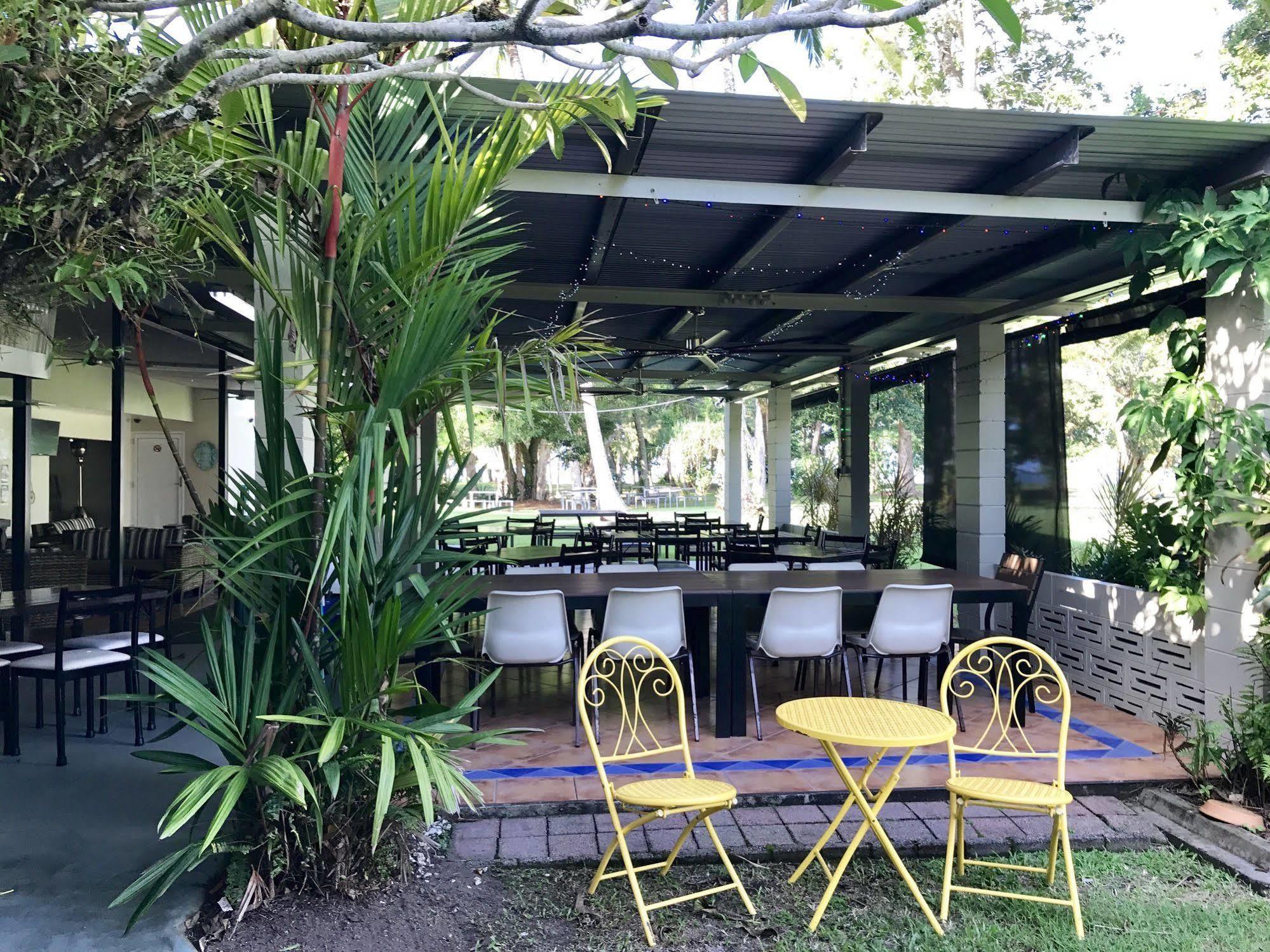 Bramston Beach Motel Εξωτερικό φωτογραφία
